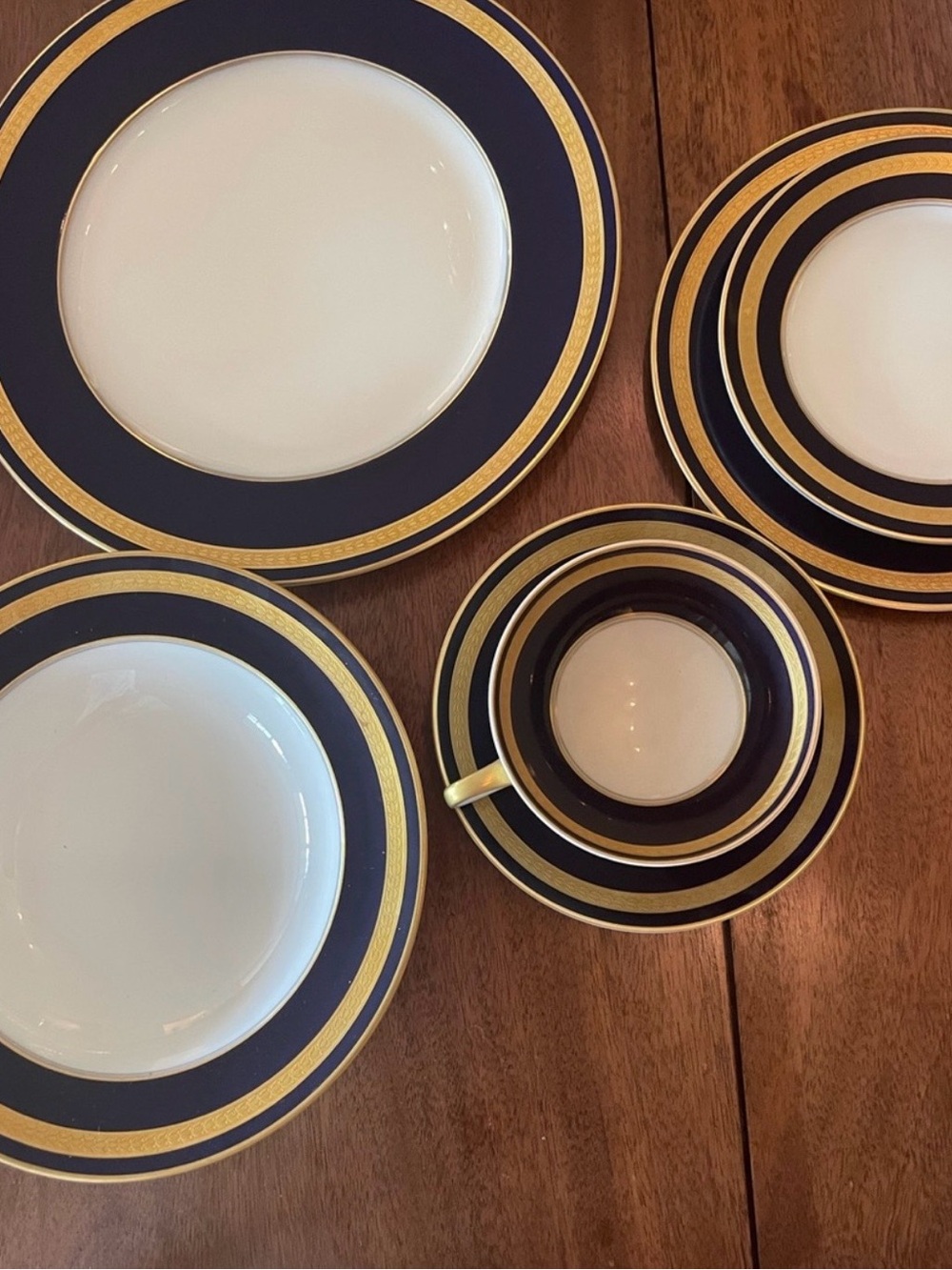 1 Rosenthal 24Navy and Gold Dinnerware Set - Classic Porcelain Plates & Cup